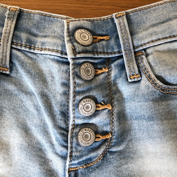 Old Navy Distressed Rockstar Super Skinny Jeggings - Picture 5 of 8